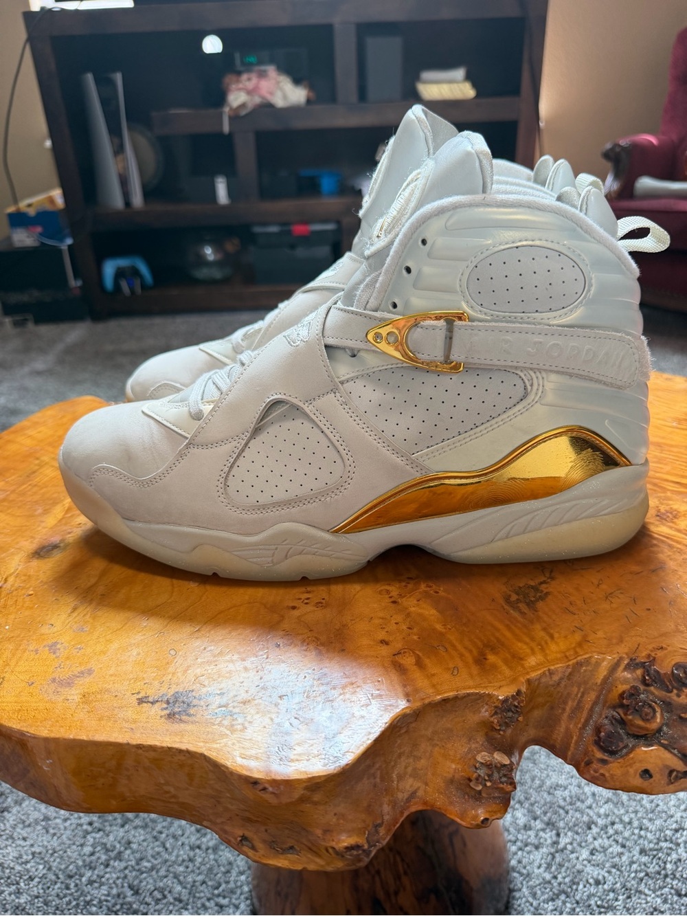 Air Jordan 8 Retro Champagne Men's Size 13 / Women's 14.5 White/Metallic Gold